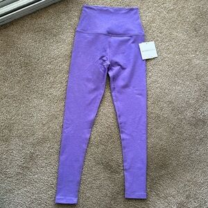 Beyond Yoga Leggings in Lavender, Size XS